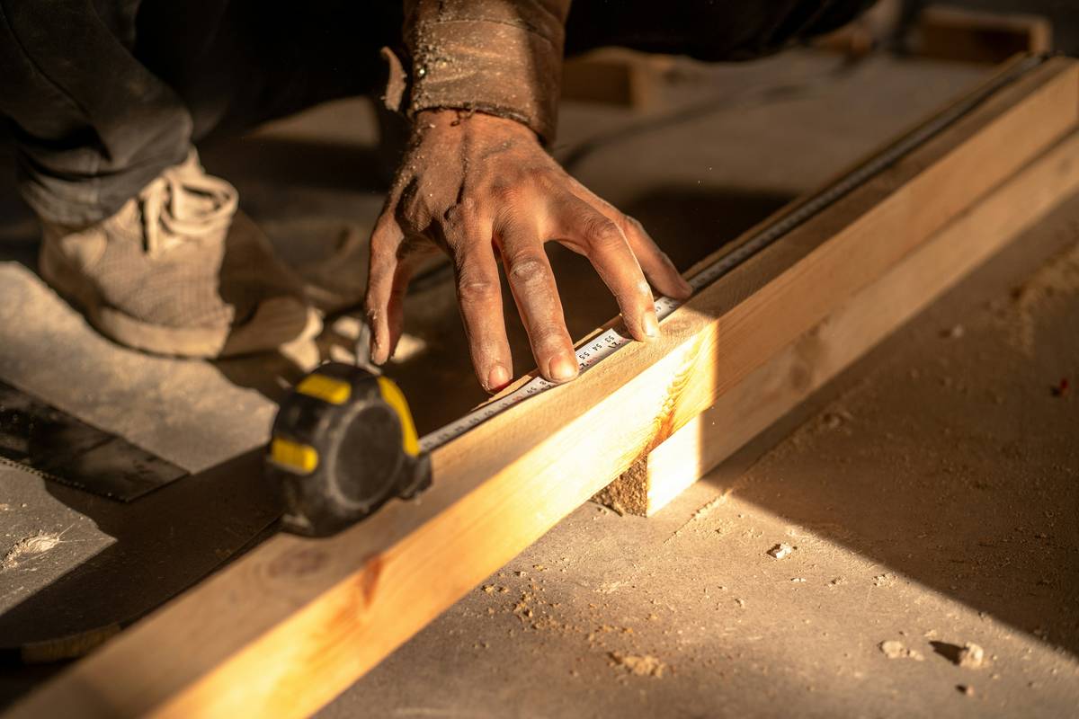 Woodwork Projects for Beginners: 7 Proven Tips to Avoid Painful Mistakes